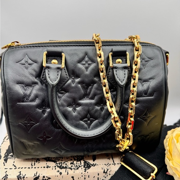 SOLD-Louis Vuitton RARE Coussin Speedy Bandoulière 22 Empreinte - Picture 2 of 5